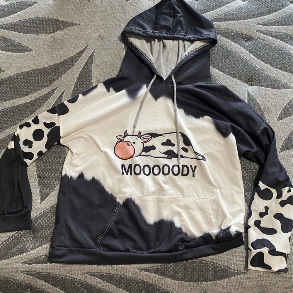 Moody sweatshirt